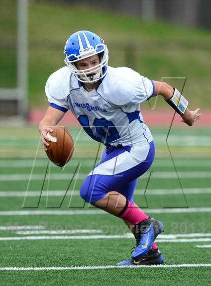 Thumbnail 3 in Lewis Mills @ Granby Memorial photogallery.