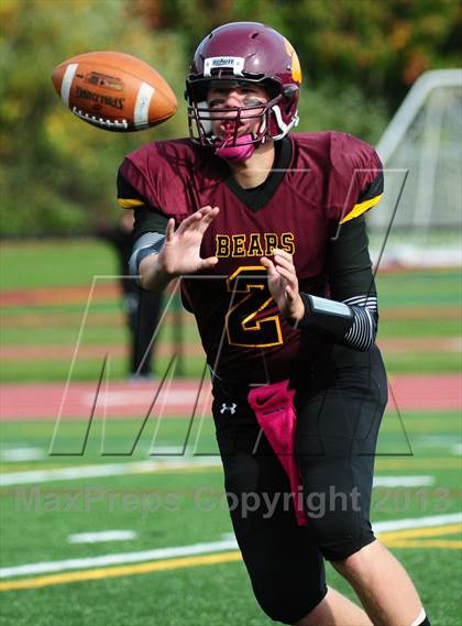 Thumbnail 1 in Lewis Mills @ Granby Memorial photogallery.