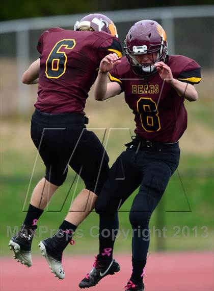 Thumbnail 1 in Lewis Mills @ Granby Memorial photogallery.