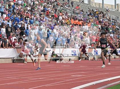 Thumbnail 1 in UIL 4A Track and Field State Finals (Awards) photogallery.