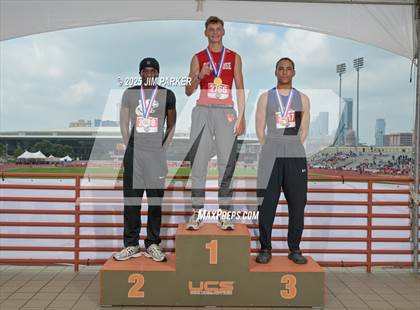 Thumbnail 1 in UIL 4A Track and Field State Finals (Awards) photogallery.