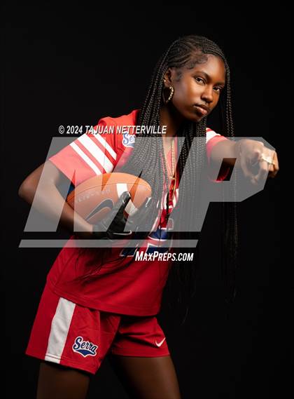Thumbnail 2 in Serra Varsity T&I photogallery.