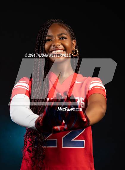 Thumbnail 1 in Serra Varsity T&I photogallery.