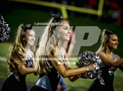 Thumbnail 3 in Clovis North vs. Ridgeview photogallery.