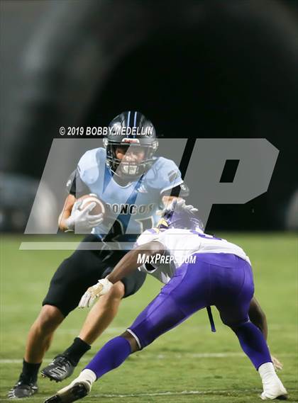 Thumbnail 3 in Clovis North vs. Ridgeview photogallery.