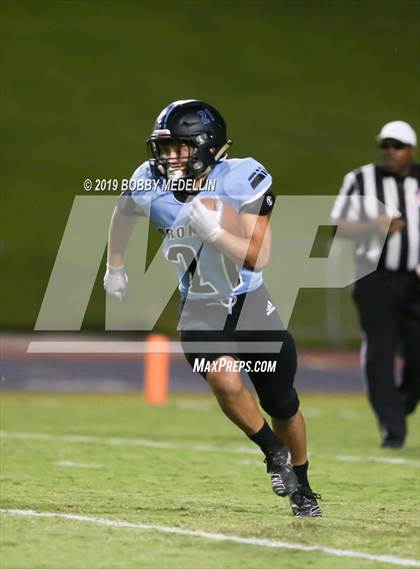 Thumbnail 2 in Clovis North vs. Ridgeview photogallery.