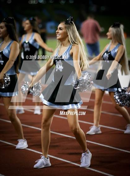 Thumbnail 3 in Clovis North vs. Ridgeview photogallery.