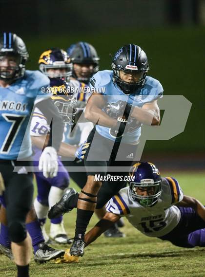 Thumbnail 2 in Clovis North vs. Ridgeview photogallery.