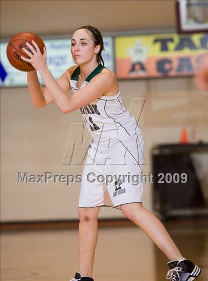 Thumbnail 2 in Iowa Park vs Paris (Fantasy of Lights Tournament) photogallery.