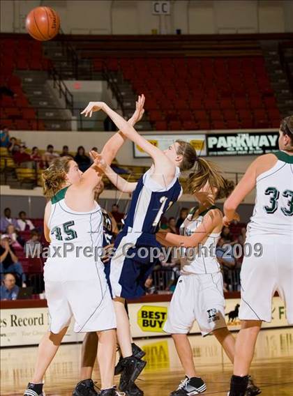 Thumbnail 1 in Iowa Park vs Paris (Fantasy of Lights Tournament) photogallery.
