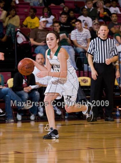 Thumbnail 3 in Iowa Park vs Paris (Fantasy of Lights Tournament) photogallery.