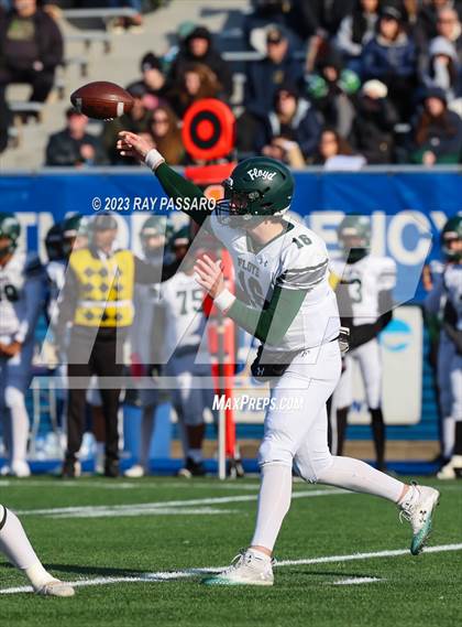 Thumbnail 2 in Massapequa vs. William Floyd - Division I Long Island Championship photogallery.