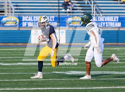 Thumbnail 2 in Massapequa vs. William Floyd - Division I Long Island Championship photogallery.