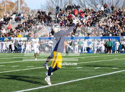 Thumbnail 1 in Massapequa vs. William Floyd - Division I Long Island Championship photogallery.