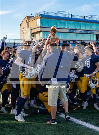 Thumbnail 2 in Massapequa vs. William Floyd - Division I Long Island Championship photogallery.