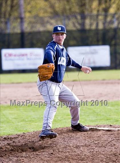 Thumbnail 1 in Milwaukie @ Lake Oswego photogallery.