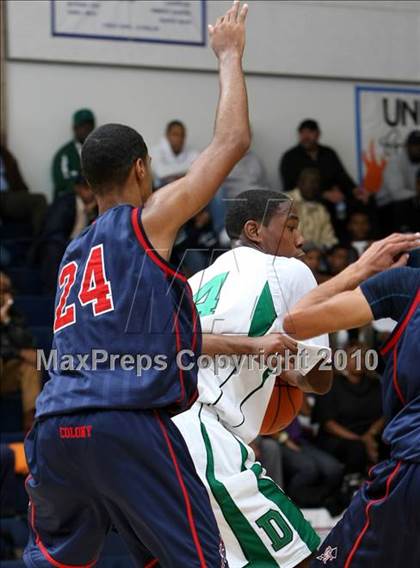 Thumbnail 1 in Colony vs. Dorsey (Johnnie Cochran Classic) photogallery.