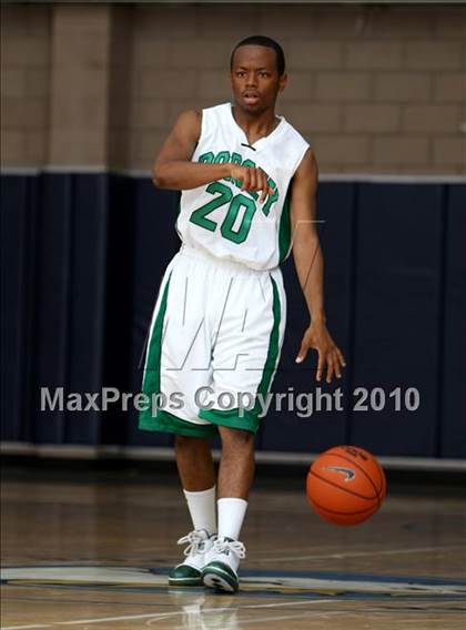 Thumbnail 3 in Colony vs. Dorsey (Johnnie Cochran Classic) photogallery.