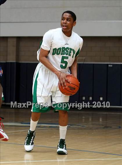 Thumbnail 2 in Colony vs. Dorsey (Johnnie Cochran Classic) photogallery.