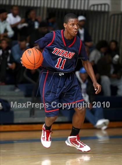 Thumbnail 1 in Colony vs. Dorsey (Johnnie Cochran Classic) photogallery.