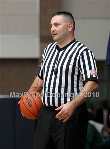 Thumbnail 1 in Colony vs. Dorsey (Johnnie Cochran Classic) photogallery.