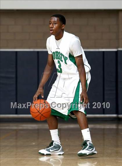 Thumbnail 3 in Colony vs. Dorsey (Johnnie Cochran Classic) photogallery.