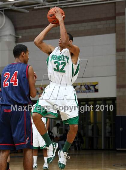Thumbnail 3 in Colony vs. Dorsey (Johnnie Cochran Classic) photogallery.