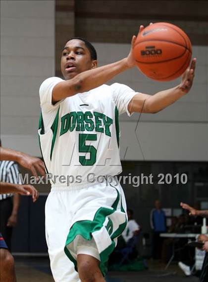 Thumbnail 2 in Colony vs. Dorsey (Johnnie Cochran Classic) photogallery.