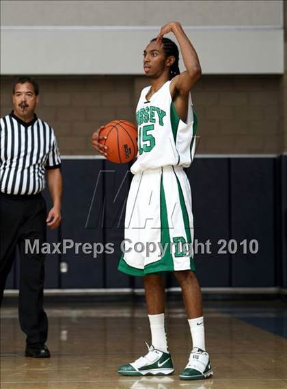 Thumbnail 3 in Colony vs. Dorsey (Johnnie Cochran Classic) photogallery.