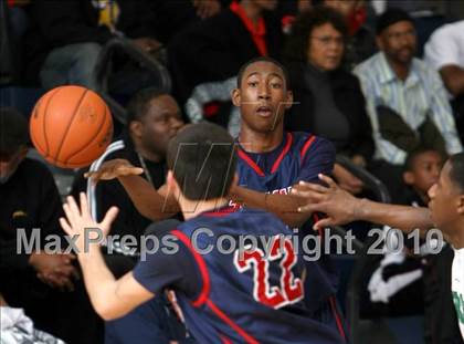 Thumbnail 3 in Colony vs. Dorsey (Johnnie Cochran Classic) photogallery.