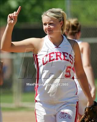 Thumbnail 1 in Ceres vs Folsom (Sec. Playoff) photogallery.