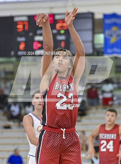 Thumbnail 2 in Richmond vs Carmel (IBCA / IHSAA Showcase)  photogallery.
