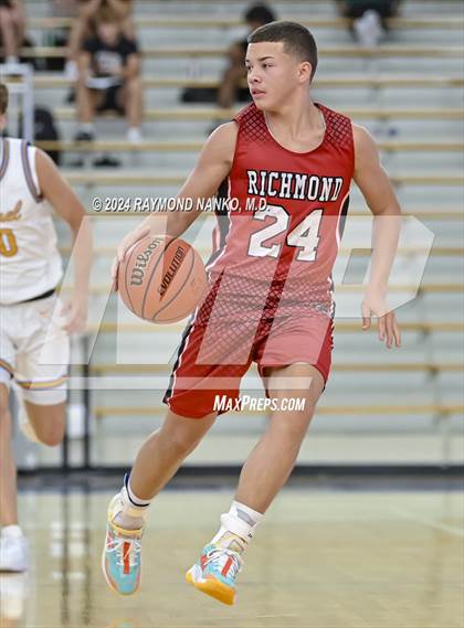 Thumbnail 1 in Richmond vs Carmel (IBCA / IHSAA Showcase)  photogallery.