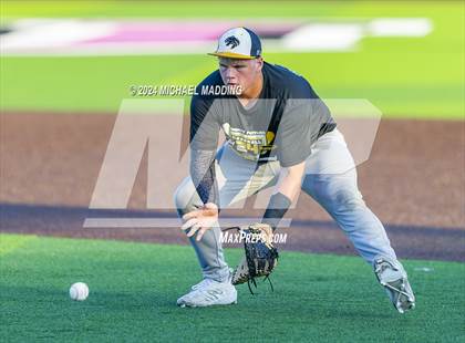 Thumbnail 3 in Bridge City vs Liberty (UIL Baseball 4A Region 3 Bi-District) photogallery.