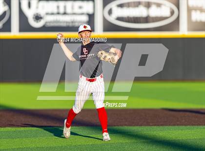 Thumbnail 3 in Bridge City vs Liberty (UIL Baseball 4A Region 3 Bi-District) photogallery.