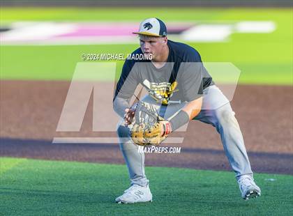 Thumbnail 2 in Bridge City vs Liberty (UIL Baseball 4A Region 3 Bi-District) photogallery.