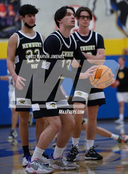 Thumbnail 1 in Newbury Park @ Agoura photogallery.