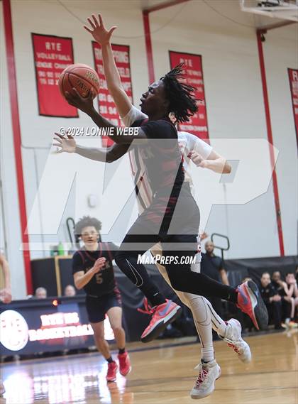 Thumbnail 3 in Nyack vs Rye (NYSPHSAA Section 1 Class A Quarter Final) photogallery.