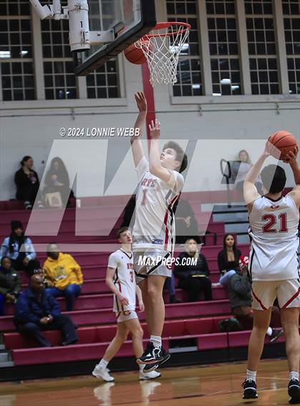 Thumbnail 2 in Nyack vs Rye (NYSPHSAA Section 1 Class A Quarter Final) photogallery.