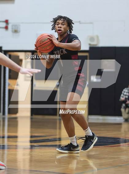 Thumbnail 2 in Nyack vs Rye (NYSPHSAA Section 1 Class A Quarter Final) photogallery.