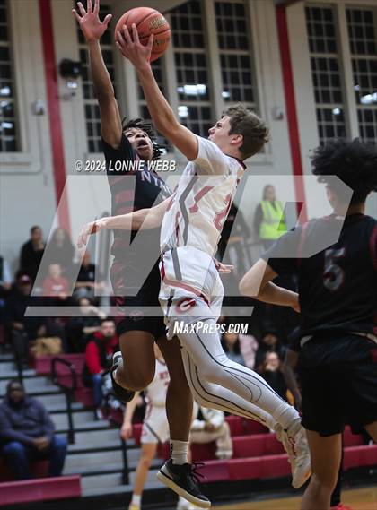 Thumbnail 2 in Nyack vs Rye (NYSPHSAA Section 1 Class A Quarter Final) photogallery.