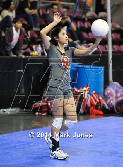 Thumbnail 3 in Monument Valley vs. Seton Catholic (AIA D3 Playoff) photogallery.