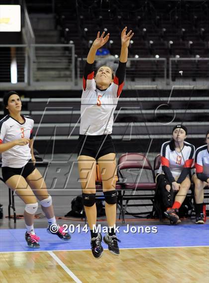 Thumbnail 1 in Monument Valley vs. Seton Catholic (AIA D3 Playoff) photogallery.