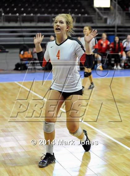 Thumbnail 2 in Monument Valley vs. Seton Catholic (AIA D3 Playoff) photogallery.