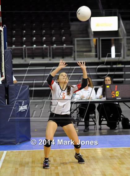 Thumbnail 3 in Monument Valley vs. Seton Catholic (AIA D3 Playoff) photogallery.