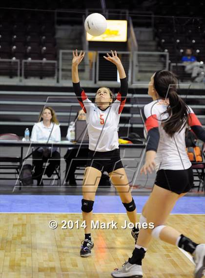 Thumbnail 2 in Monument Valley vs. Seton Catholic (AIA D3 Playoff) photogallery.