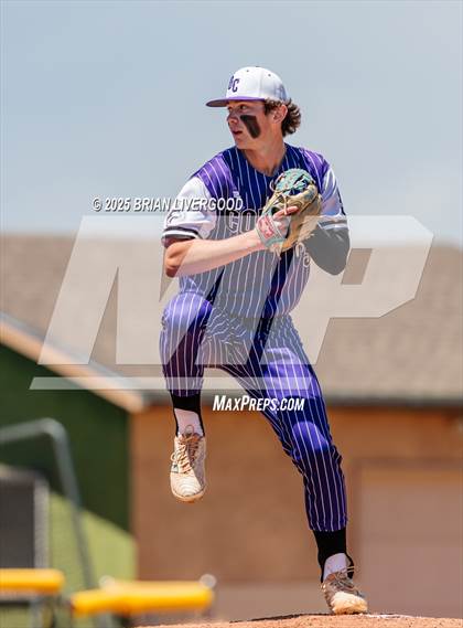 Thumbnail 1 in Pine Creek vs Douglas County (CHSAA 5A Region 7) photogallery.