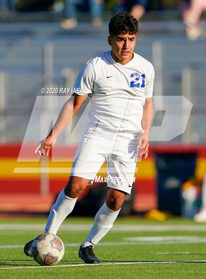 Thumbnail 2 in Jesuit vs. Turlock photogallery.