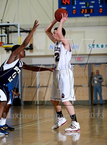 Thumbnail 3 in Bethel vs Notre Dame-Fairfield (SWC Semifinal) photogallery.