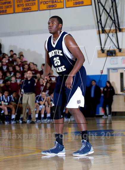 Thumbnail 3 in Bethel vs Notre Dame-Fairfield (SWC Semifinal) photogallery.
